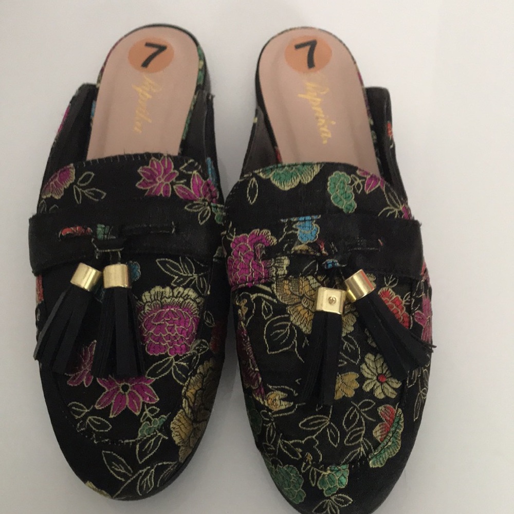 Paprika Sz 7 brocade slides/slip-ons
